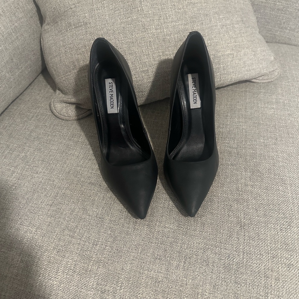 Steve Madden Classic Black Heels